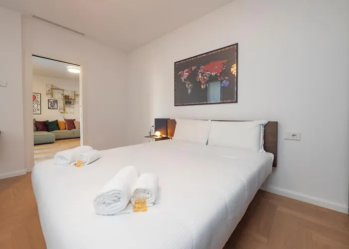 Luxury Apartment - Principe Eugenio 3 - 4 Piano